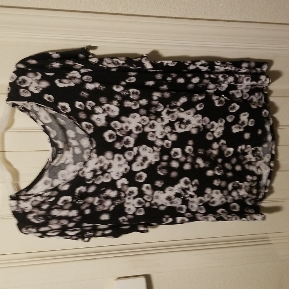 Vera Wang shirt